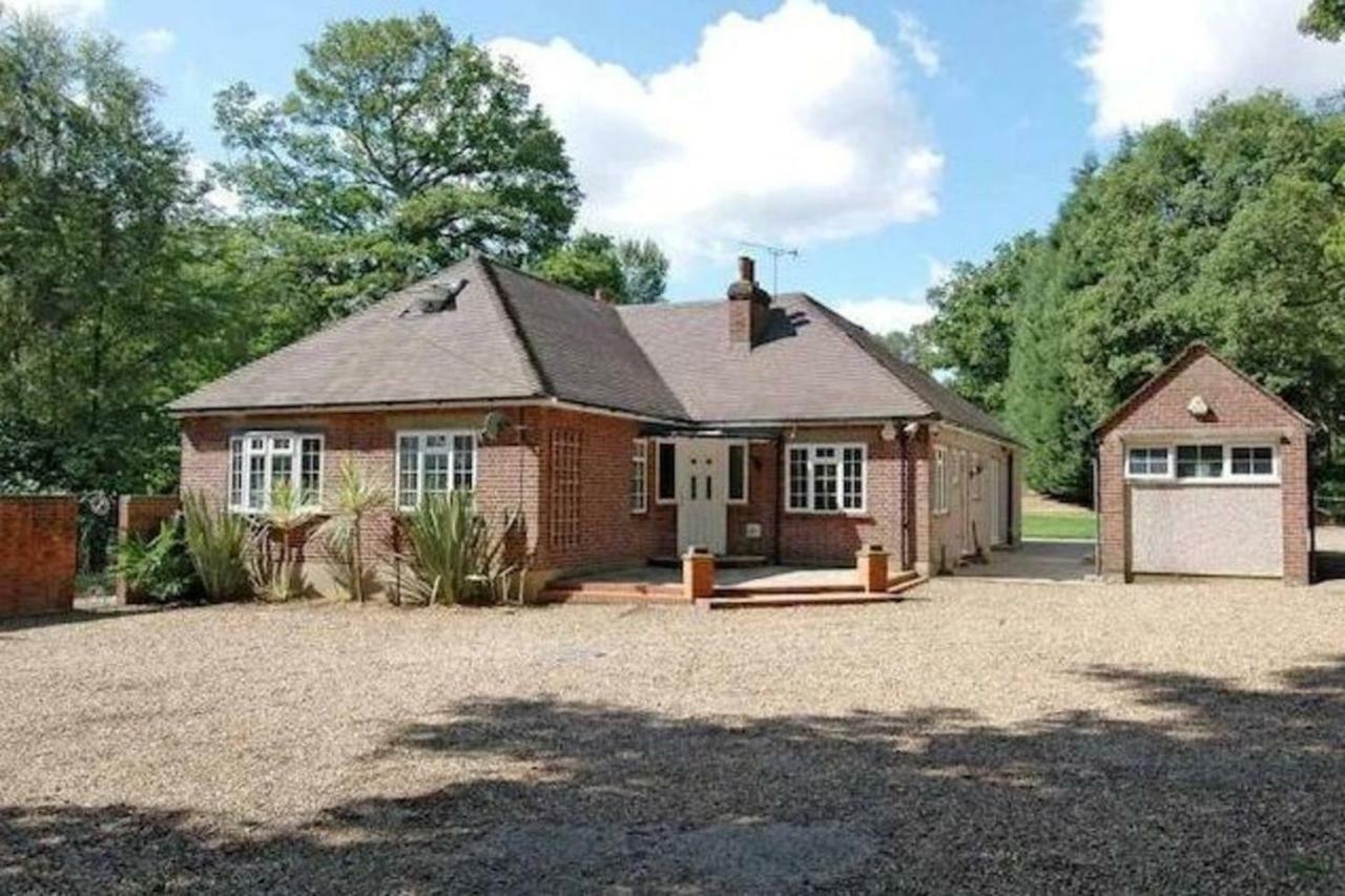 The Caduceus- Residence Chertsey Exterior foto